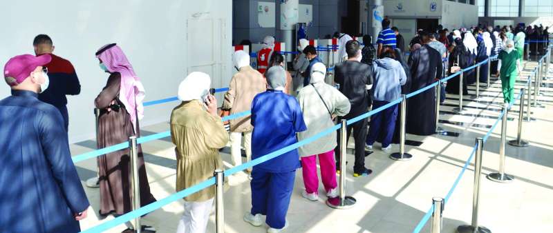 تزايد أعداد متلقي اللقاح في الفترة الأخيرة	 (تصوير نايف العقلة)