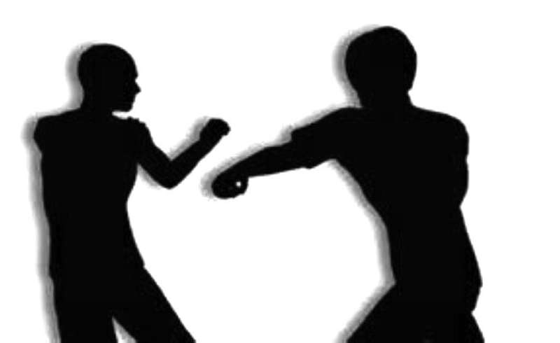 المواطنان قصدا المخفر واتهم كل منهما خصمه بالاعتداء عليه بالضرب والسبّ