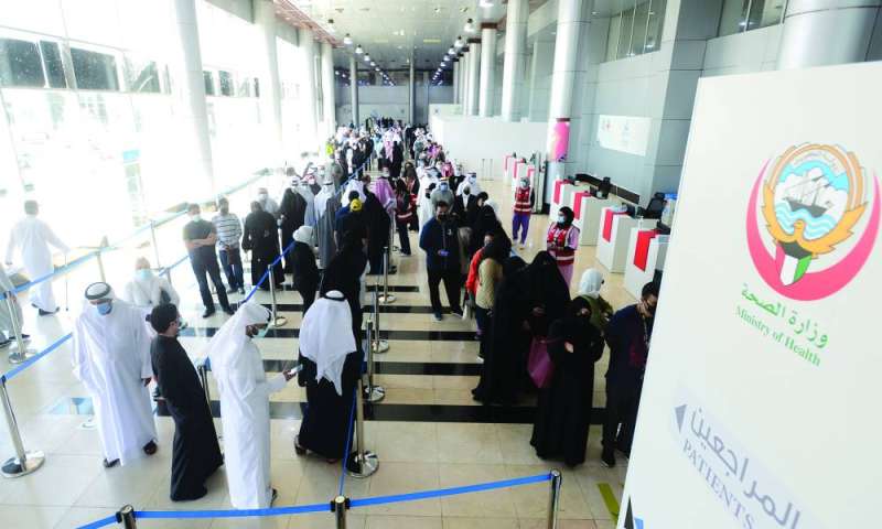 إقبال كبير على التطعيم     