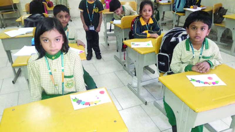 المدارس الهندية... بين المطرقة والسندان