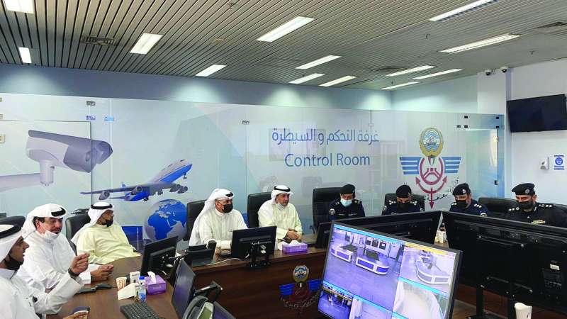 قيادات «الداخلية» و«الجمارك» في غرفة التحكم والسيطرة