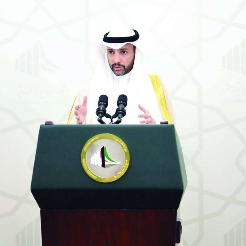 الغانم متحدثاً في المؤتمر الصحافي