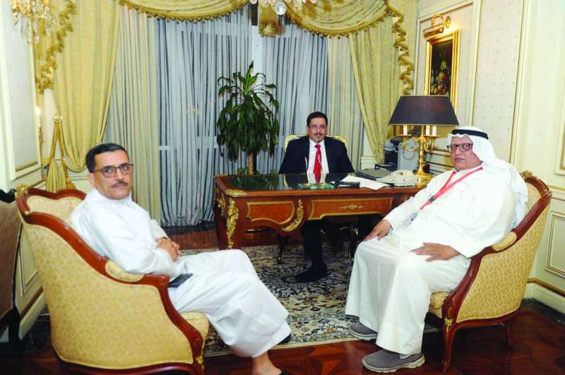 وزير الخارجية والسفير اليمني في الكويت والزميل خالد الشرقاوي