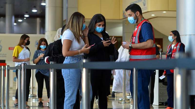 تواصل حملة التطعيم في أرض المعارض (تصوير نايف العقلة)