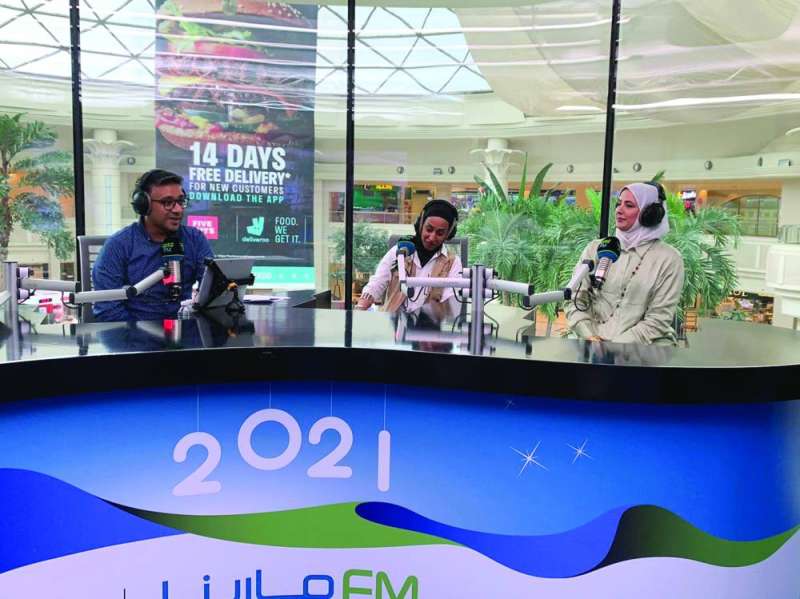 موزة الشريدة ومشاعل العسعوسي في ضيافة مايك مبلتع