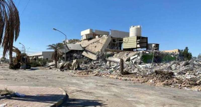 أنقاض لمبان تمت إزالتها