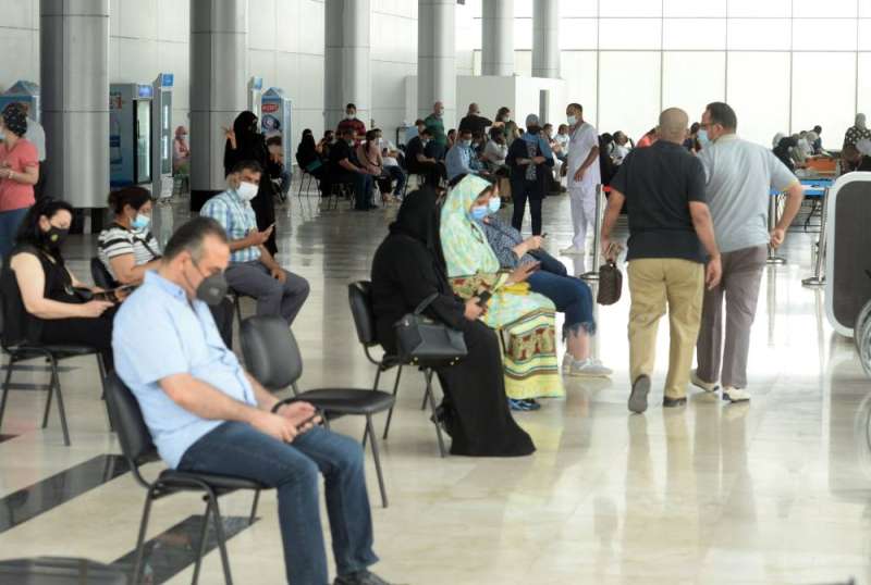 تنظيم في مركز التطعيم بأرض المعارض في مشرف (تصوير أسعد عبدالله)