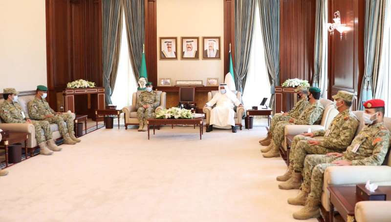 النواف مستقبلا قادة الحرس