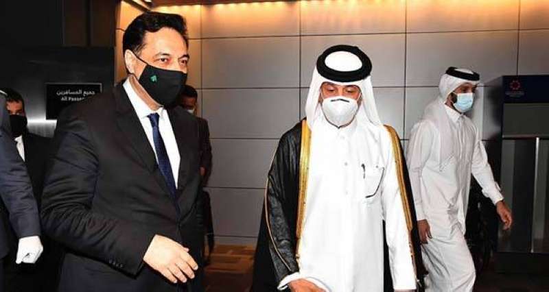 حسان دياب خلال زيارته الدوحة