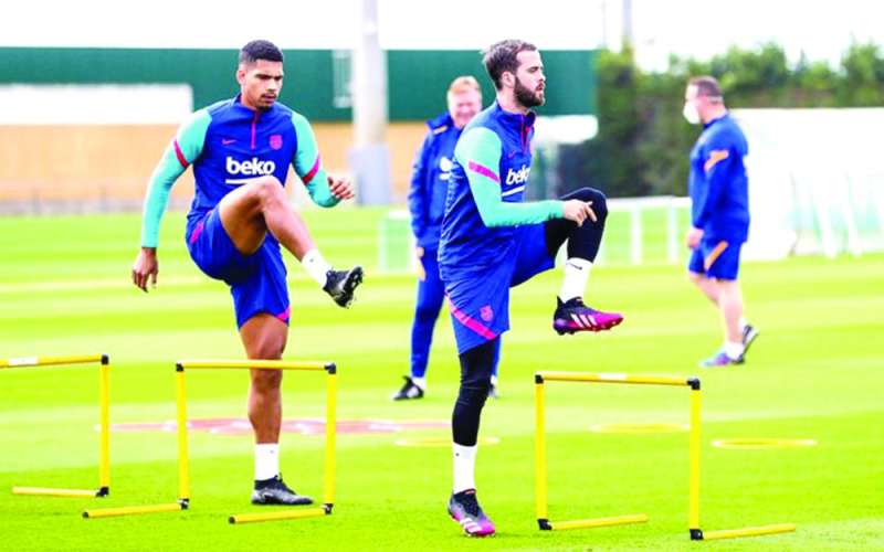 بيانيتش خلال تدريبات برشلونة