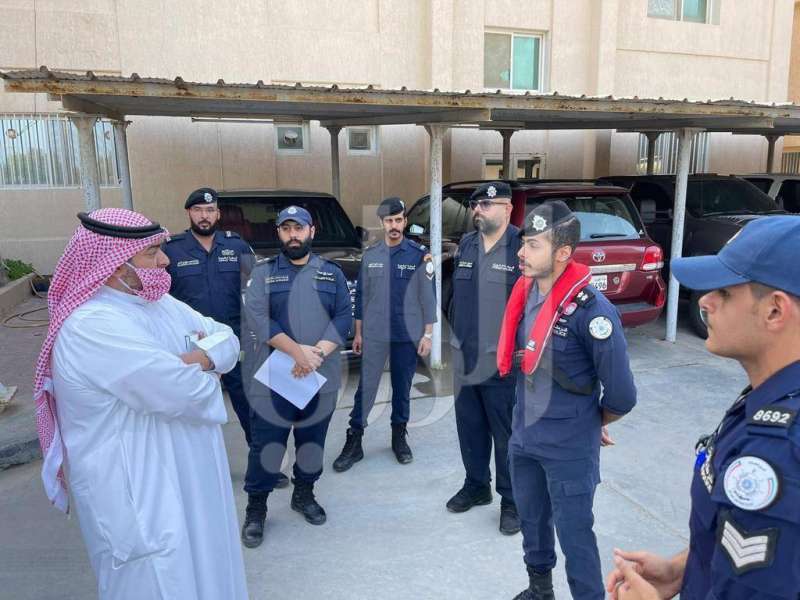 وزير الداخلية خلال الزيارة