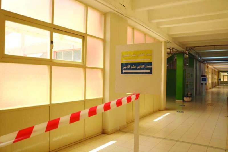 جانب من تجهيزات المدارس للاختبارات