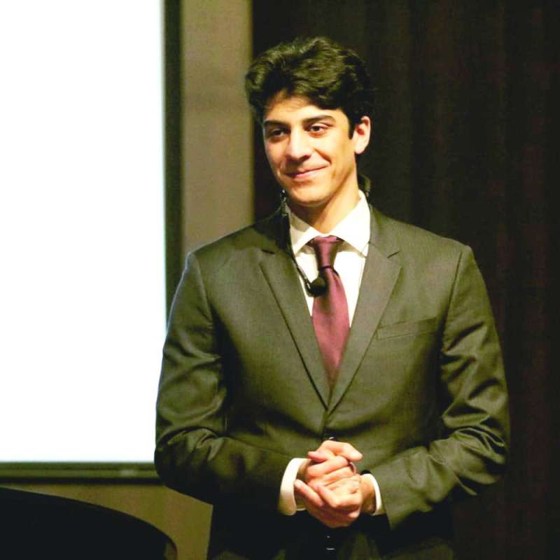 عدنان معرفي