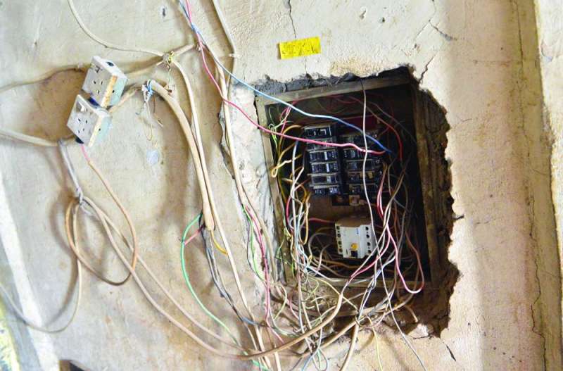 تمديدات وسرقة الكهرباء