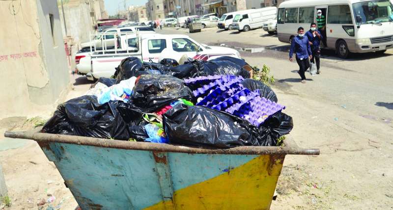 تراكم النفايات في الحاويات