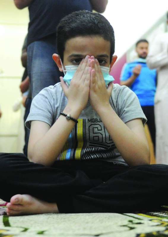 مشاركة الأطفال في الدعاء  