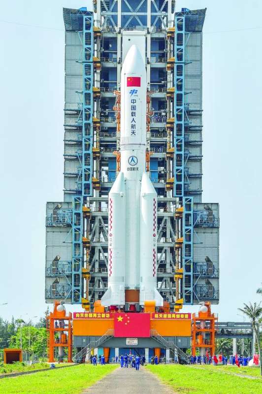 الصاروخ قبل إطلاقه