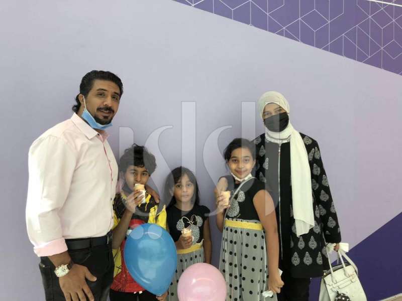 عبدالعزيز خيري وأسرته