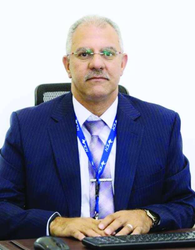 مساعد رئيس الكلية للشؤون الطلابية الدكتور إياد صالحية