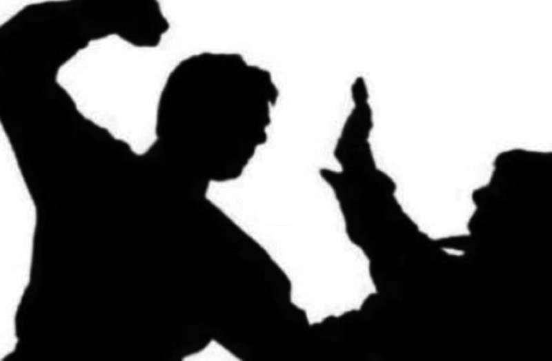 تبادلا الضرب