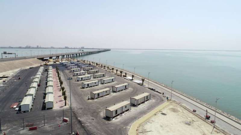 تشغيل مركز التطعيم السريع عبر خدمة السيارات الأحد