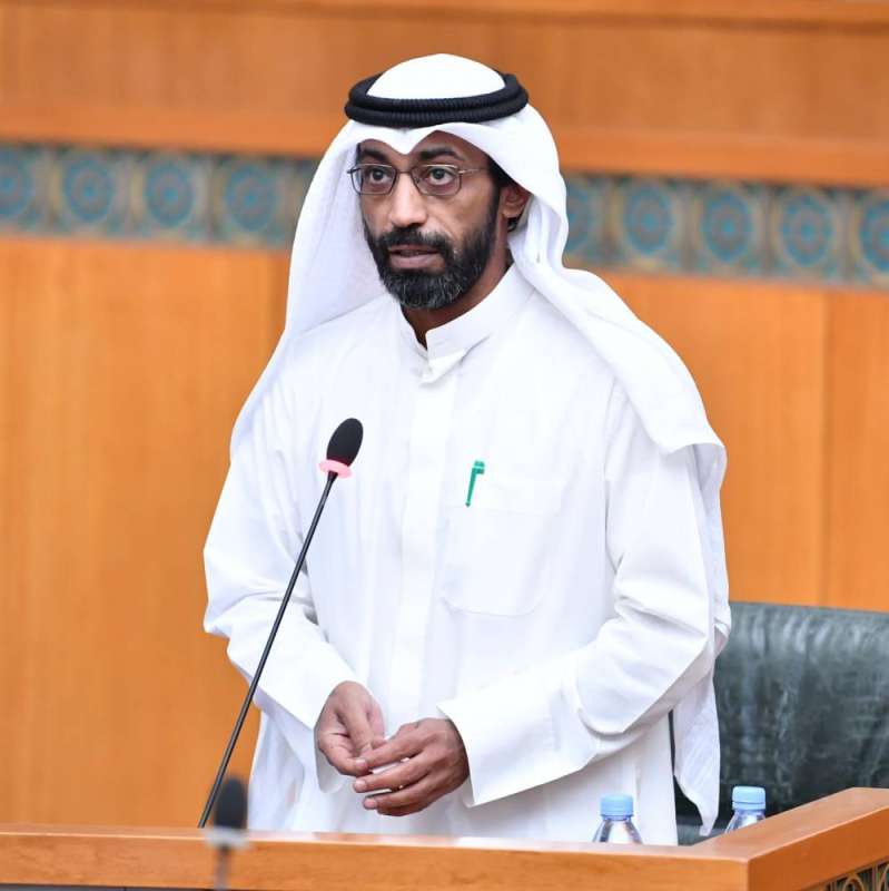 الوسمي مؤديا اليمين الدستورية