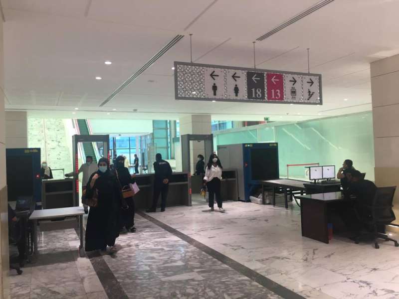 ديوان الخدمة قرن موافقته على زيادة نسبة دوام الموظفين بمراعاة الاشتراطات الصحية (تصوير سعود سالم)