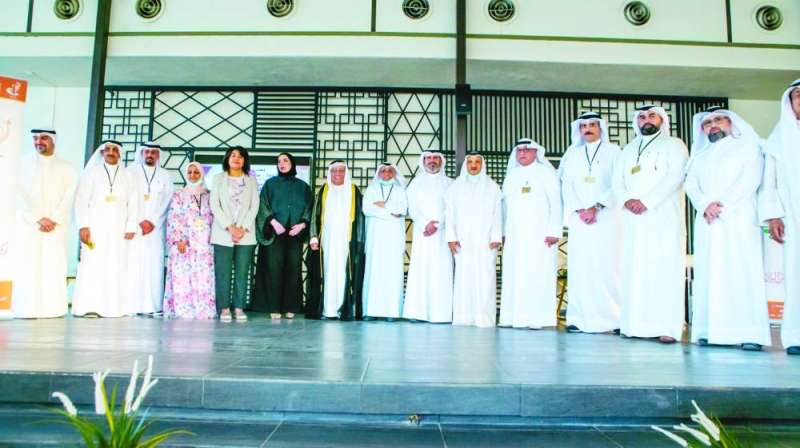 البغلي متوسطاً فريق عمل جائزة الابن البار