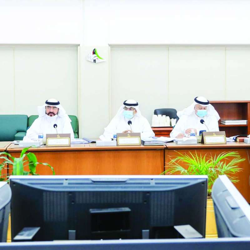 جانب من اجتماع سابق للجنة المالية البرلمانبة