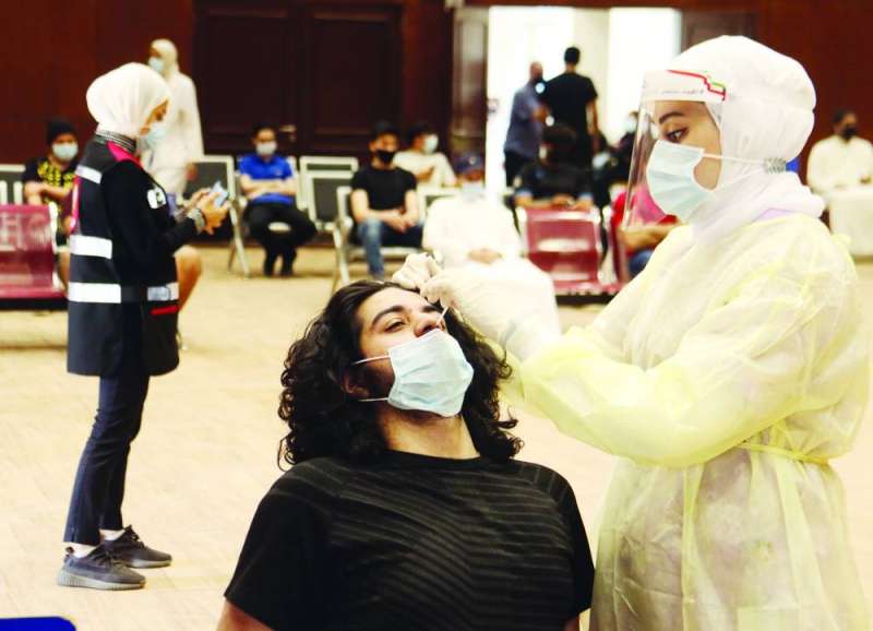 فحص طالب في حولي