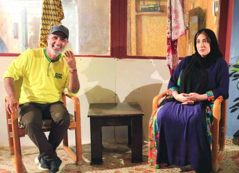 القفاص مع ميس كمر... في «مكان آمن للحب»