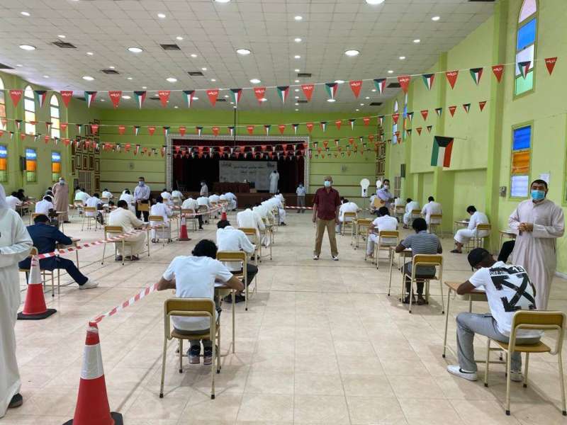 تباعد... في الاختبار الأول لطلبة المعهد الديني