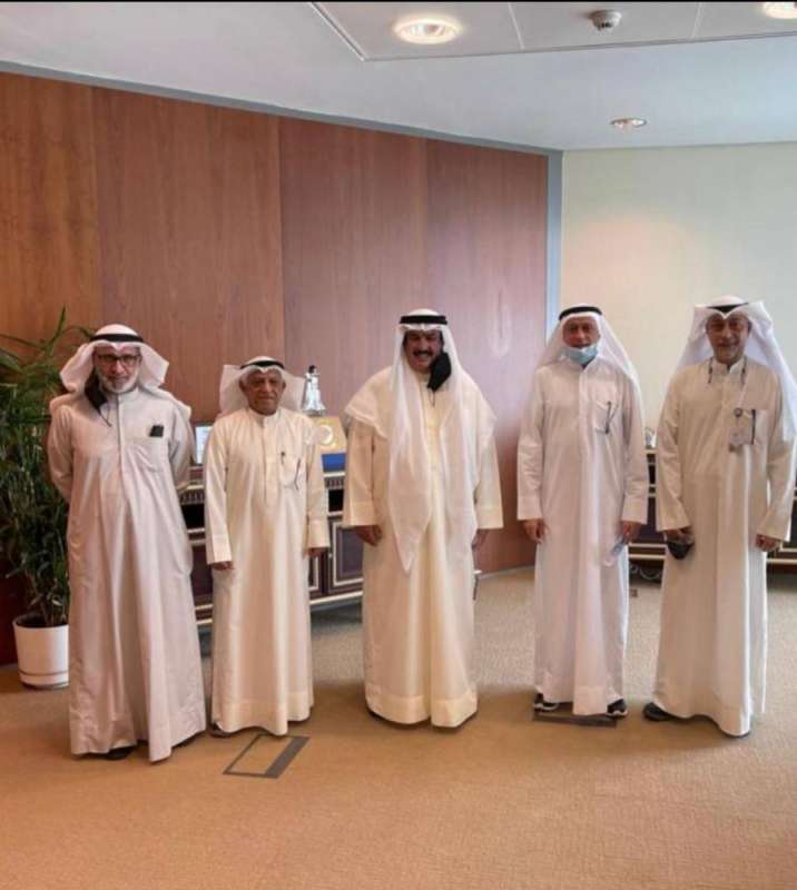 وفد الجمعية خلال لقاء الوزير