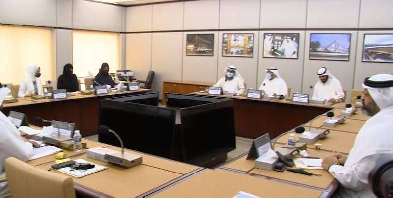 جانب من اجتماع اللجنة