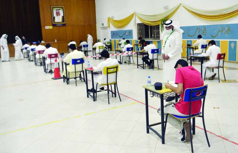 
الاختبارات قطعت نصف الشوط الأول
