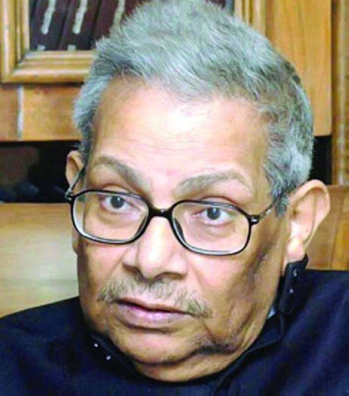 
أسامة أنور عكاشة
