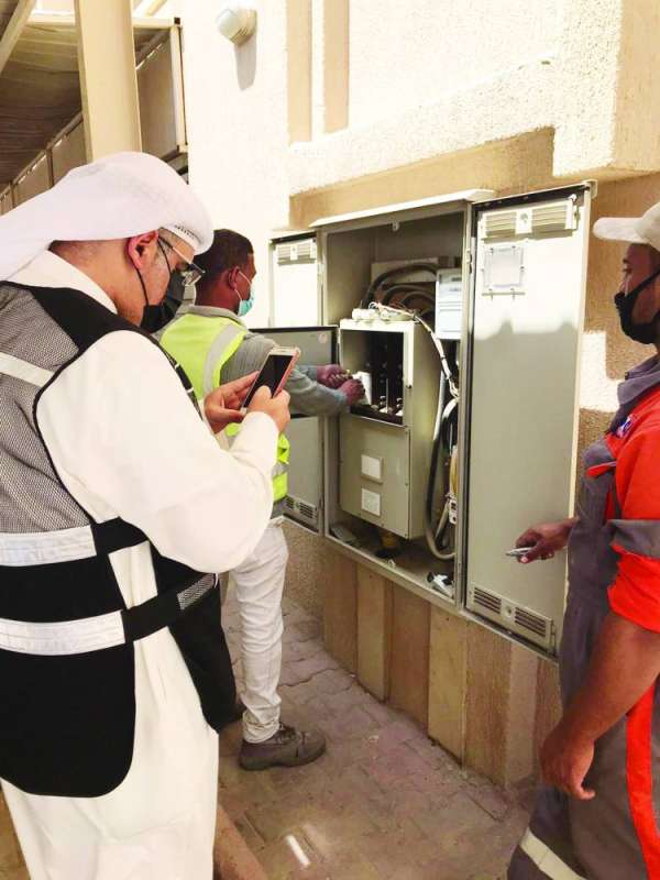 
قطع التيار عن عقار مخالف في الأحمدي
