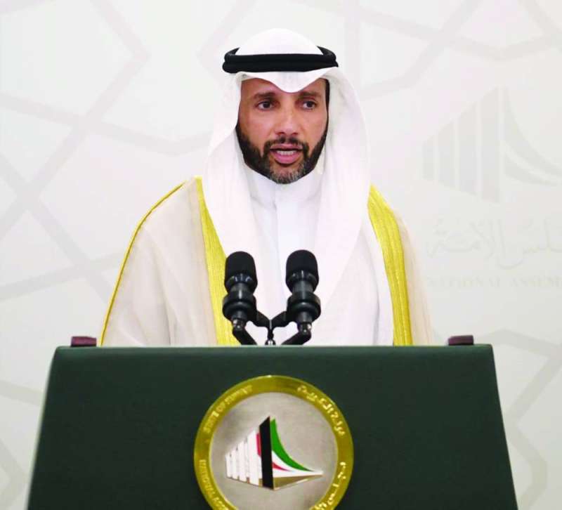 الغانم متحدثاً في المؤتمر الصحافي 