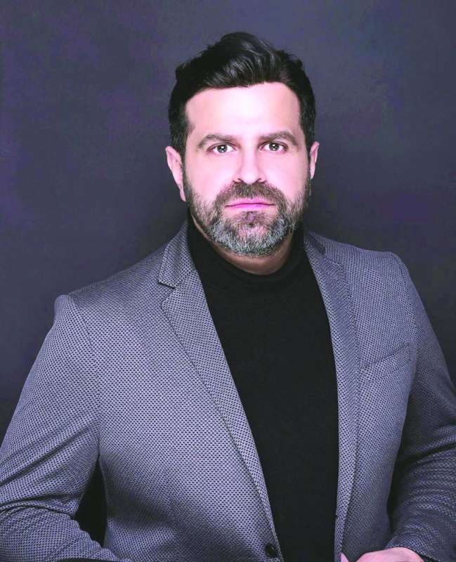 صلاح الكردي
