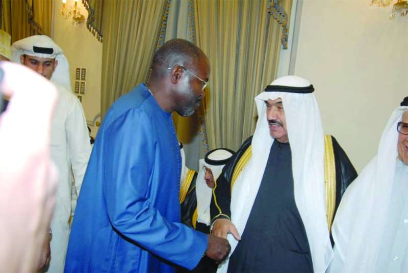 سمو الشيخ ناصر المحمد وإمباكي