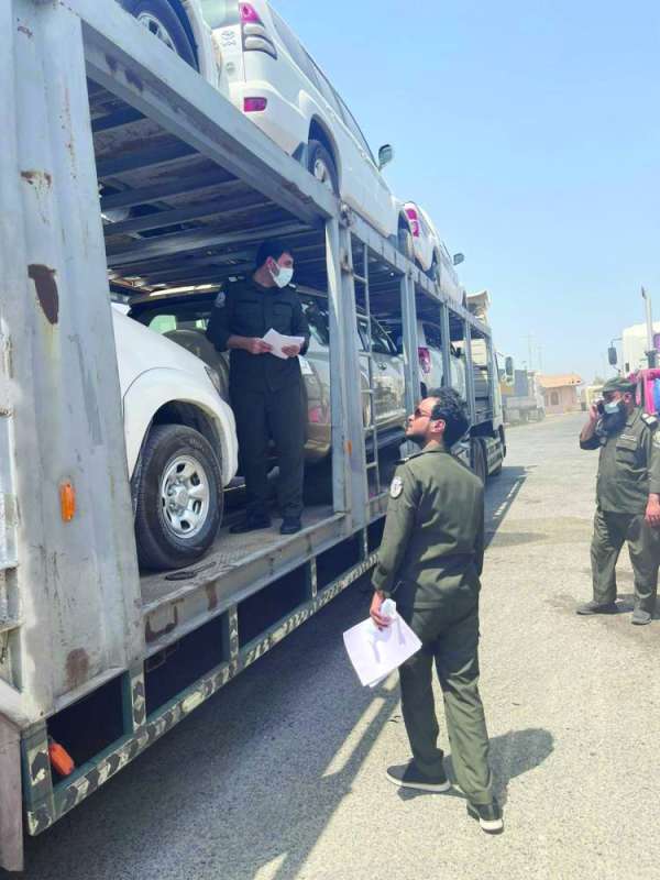 جميع أنواع المركبات تخضع للفحص