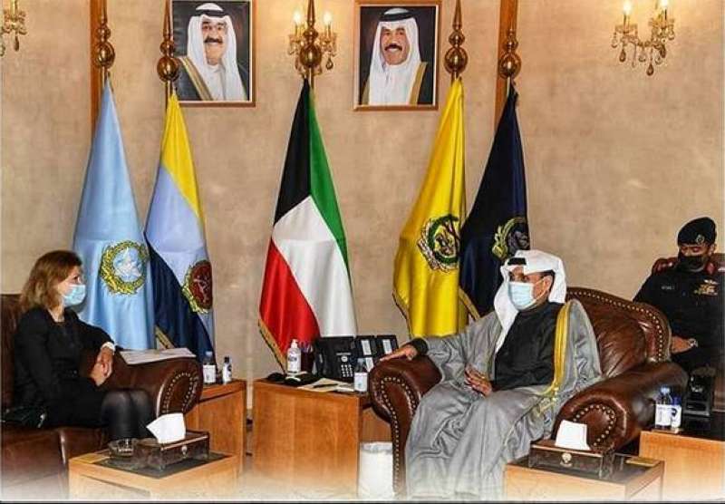 الشيخ حمد الجابر العلي الصباح والسفيرة الفرنسية آن كلير لوجندر