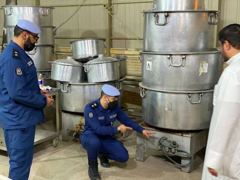 «الإطفاء» تؤمن الحسينيات وقائياً 