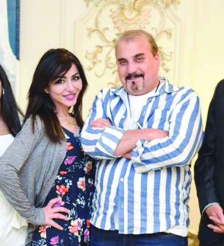 
لورين عيسى وزوجها عبدالخالق الغانم
