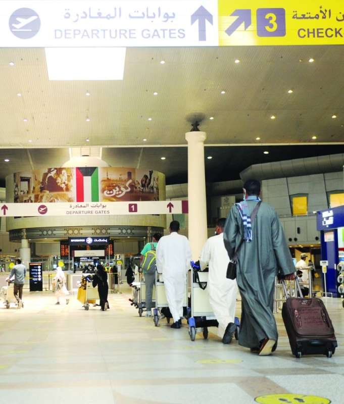 الرحلات من مصر تشمل نقل القادمين ممن تنطبق عليهم الاشتراطات الصحية