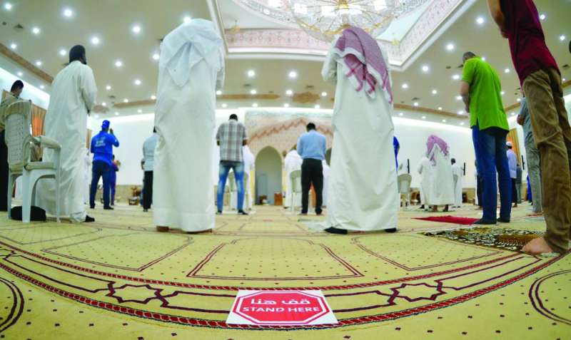الالتزام بالتباعد في المساجد مستمر حتى إشعار آخر 	(تصوير نايف العقلة)