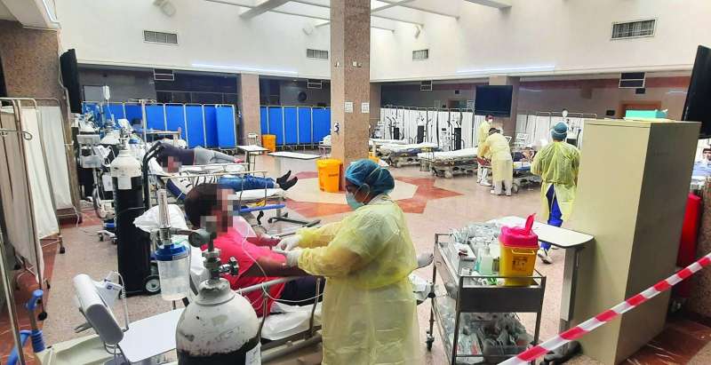 تقليص عدد أجنحة «كوفيد» بين 50 و60 في المئة مع تفاوتها بين مستشفى وآخر