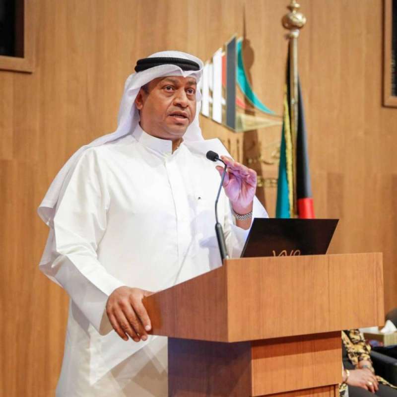 المطر متحدثا خلال الورشة