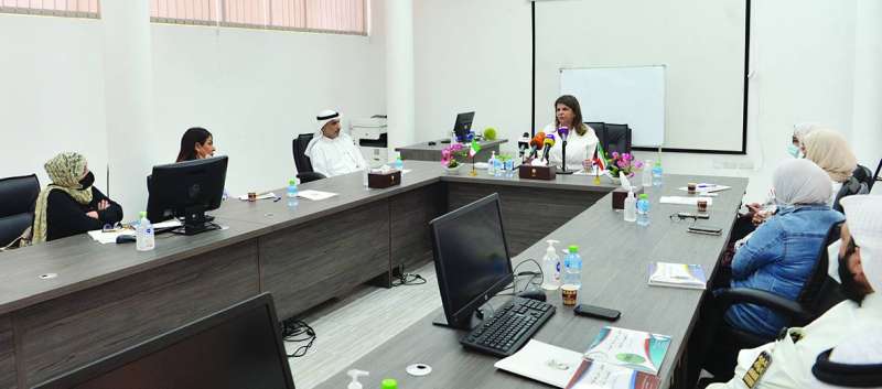 شفيقة العوضي متحدّثة في المؤتمر (تصوير نايف العقلة)