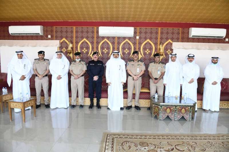 محافظ حولي وقيادات الداخلية في المحافظة 